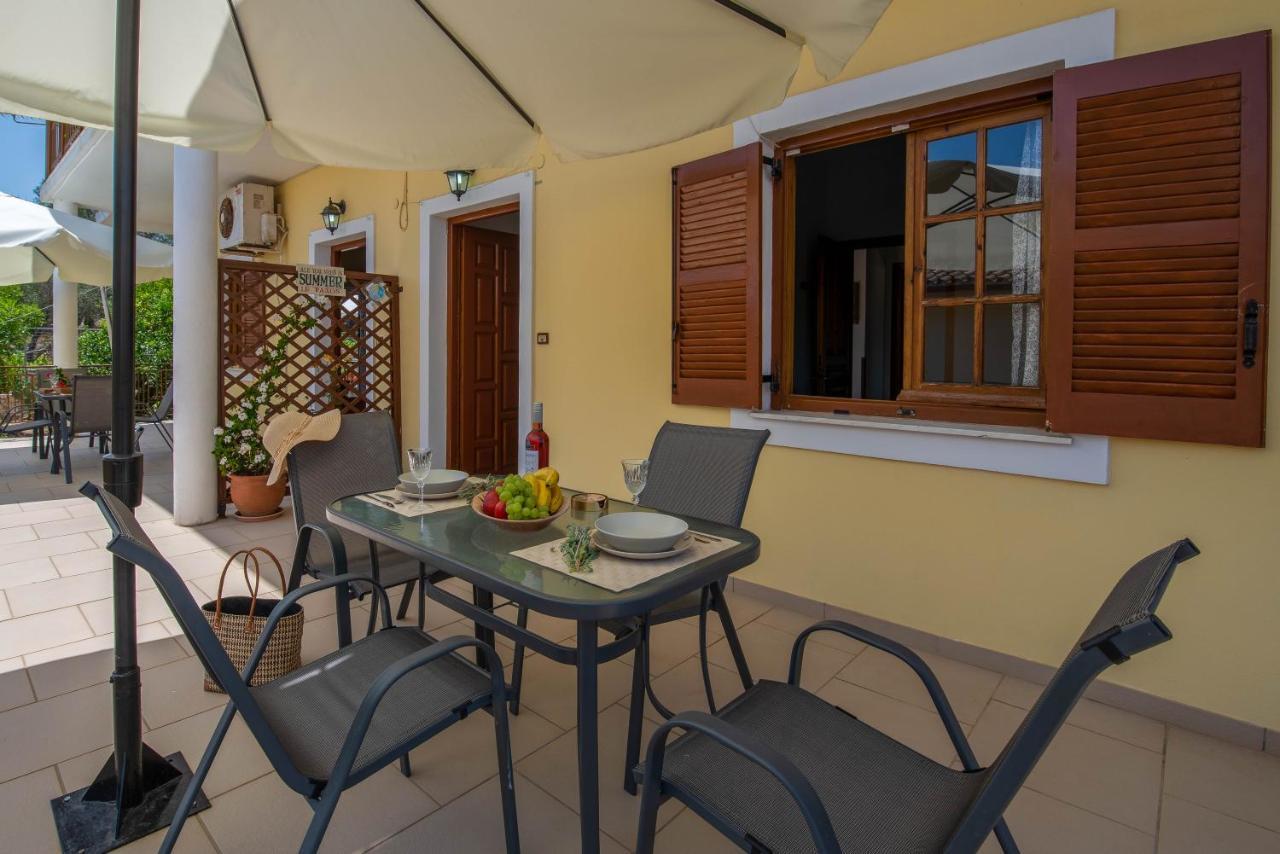 Voula Apartments Gaios Exterior foto